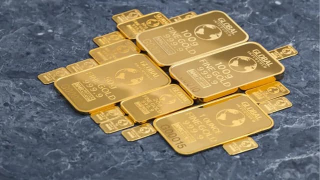 5 Perbedaan Beli Emas di Antam Dan Pegadaian, Mana yang Lebih Untung?