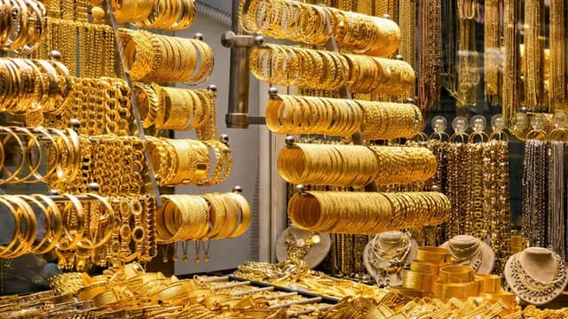 Saling Memengaruhi, Ini Hubungan Inflasi dengan Harga Emas