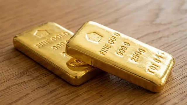 Daftar Harga Emas 250 Gram Beli dan Jual Terbaru