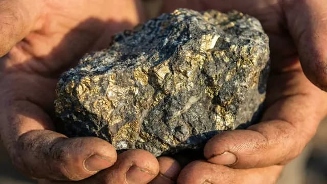 Berapa Harga Batu Emas Mentah per Gram? Ini Jawabannya