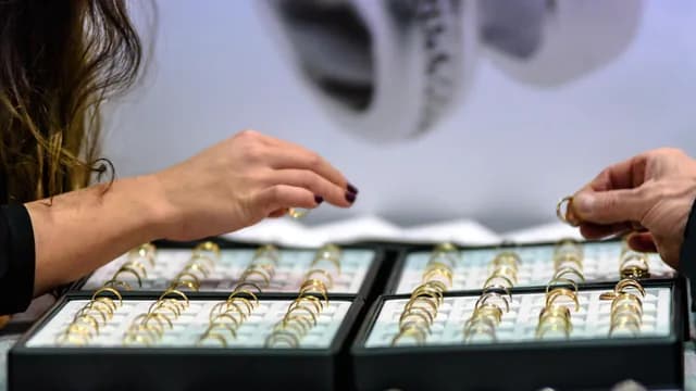 Harga Emas HWT 750 per Gram Terkini dan Rekomendasi Model Terbaru