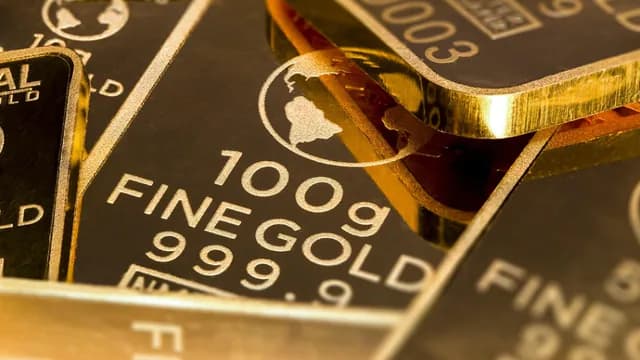 Harga Terbaru Emas 200 Gram dan Kelebihannya untuk Instrumen Investasi