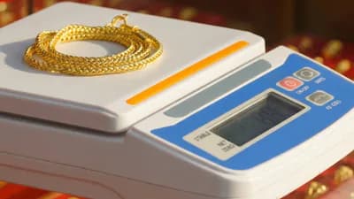 Simulasi Potongan Harga Jual Emas Beda Toko
