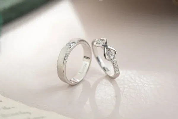 Cincin Emas Putih Couple
