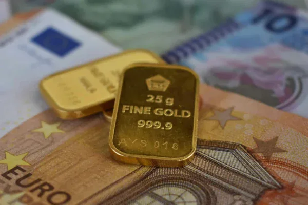apa yang memengaruhi harga emas