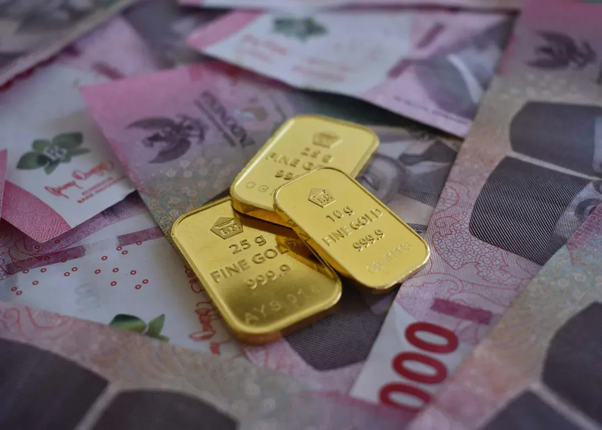 Biaya Simpan Emas di Bank: BCA Syariah, OCBC NISP, NSI, BRI, CIMB Niaga