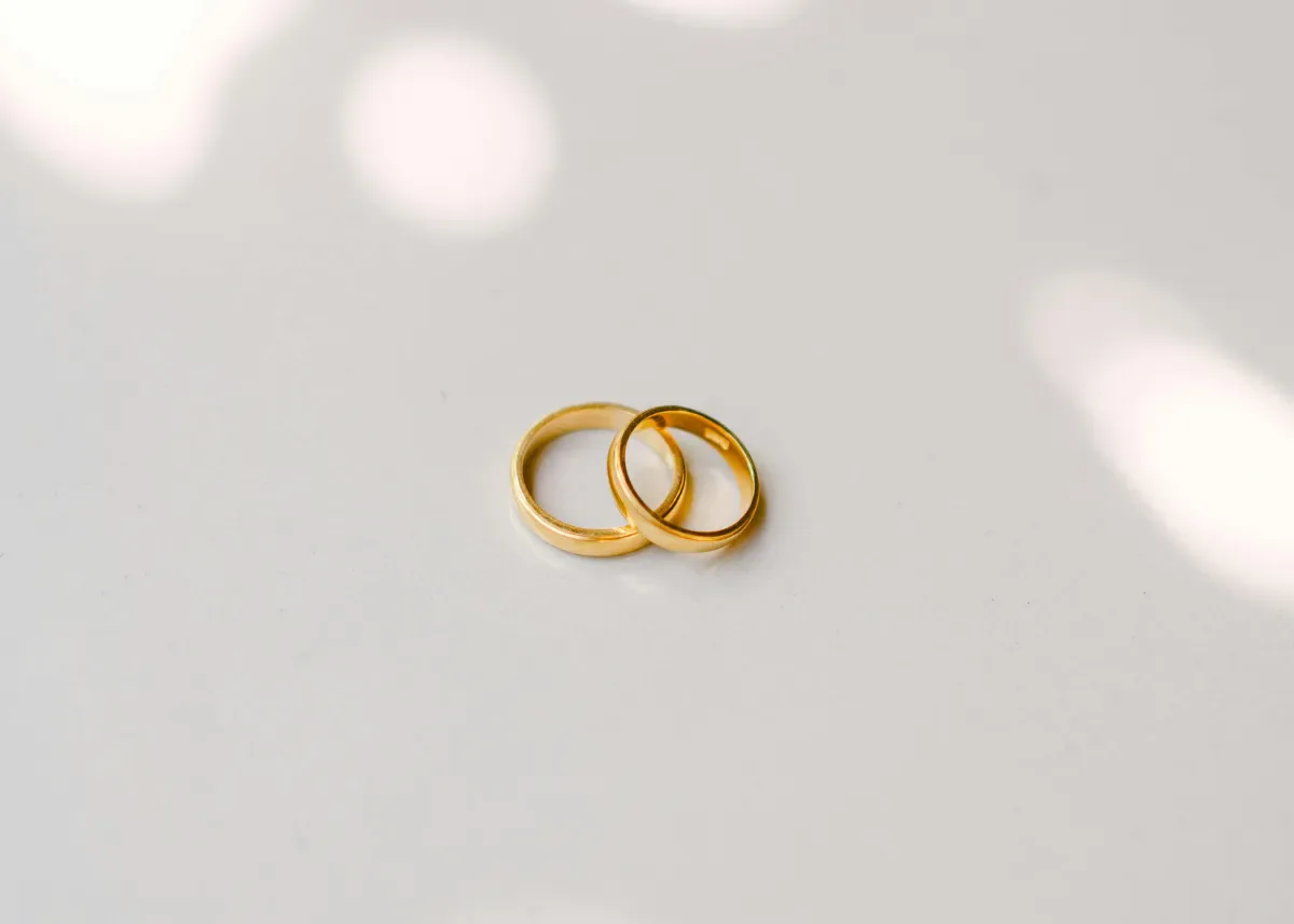 5 Cincin Emas Buat Tunangan Terbaik untuk Bujet 2 Jutaan