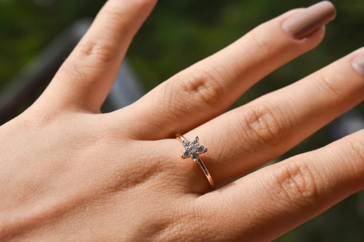 Daftar Harga Cincin Emas 1 Gram Berdasarkan Karatnya