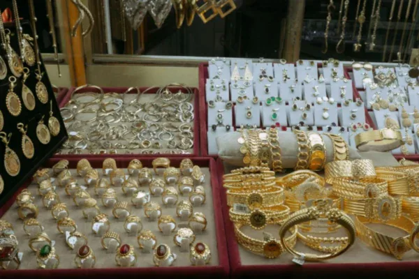 harga emas 8 karat hari ini 2025