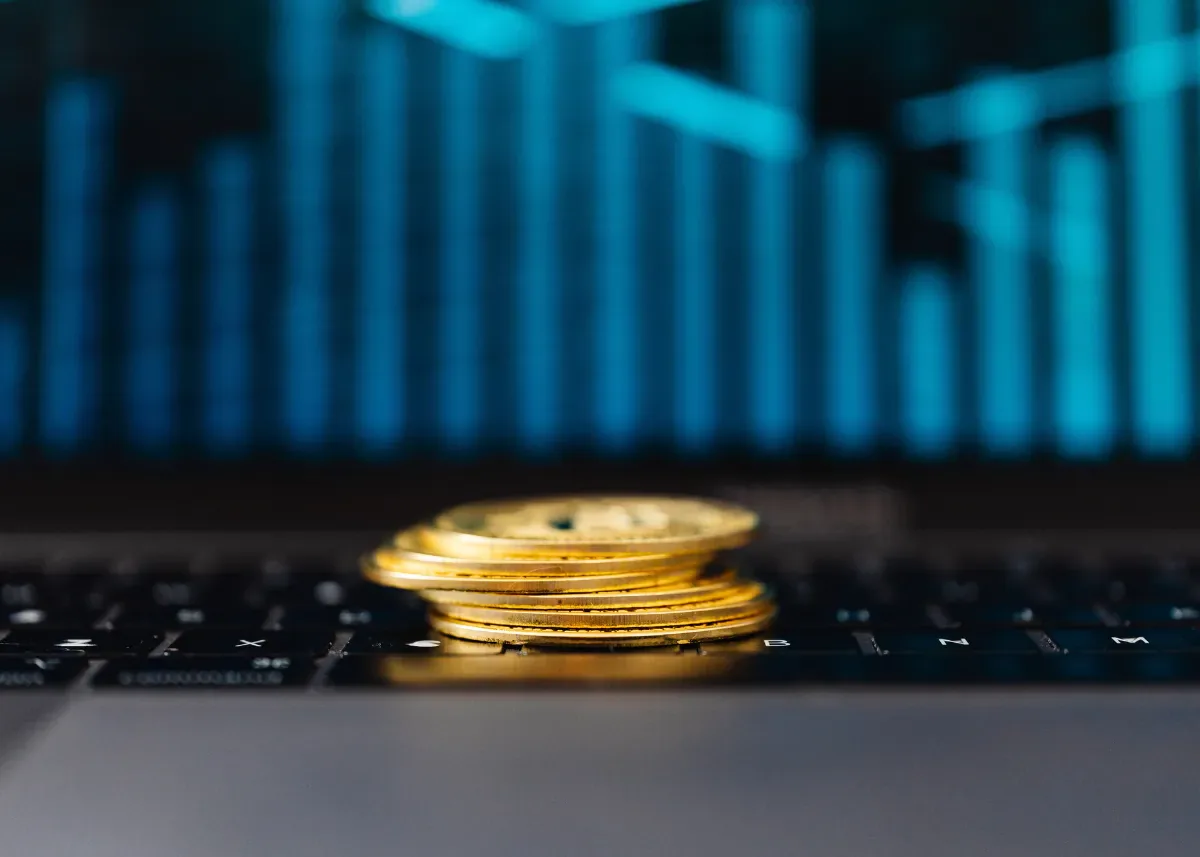 Investasi Saham vs Emas