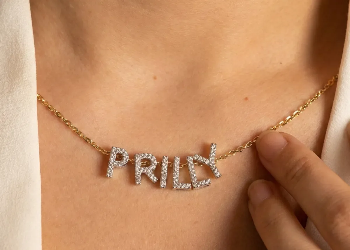 Kalung Emas Inisial Huruf Terbaru