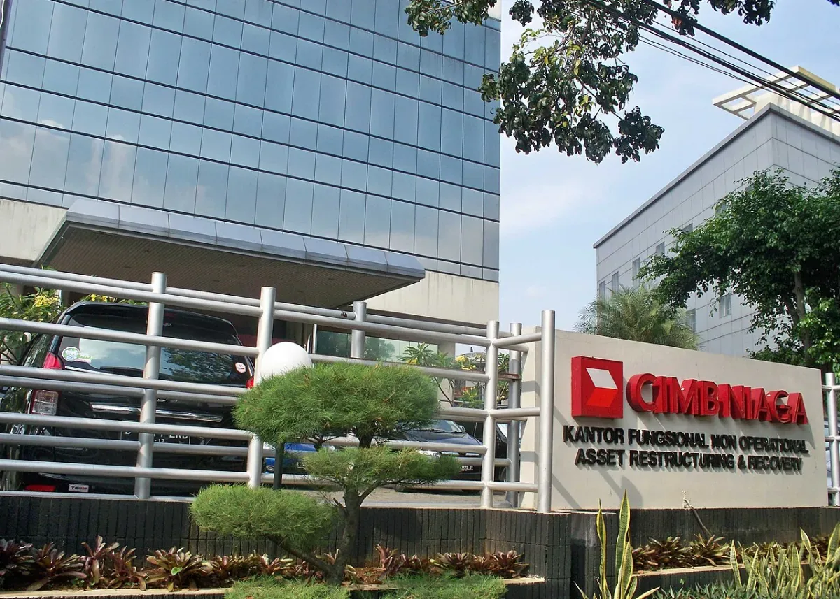 berapa biaya simpan emas di bank
