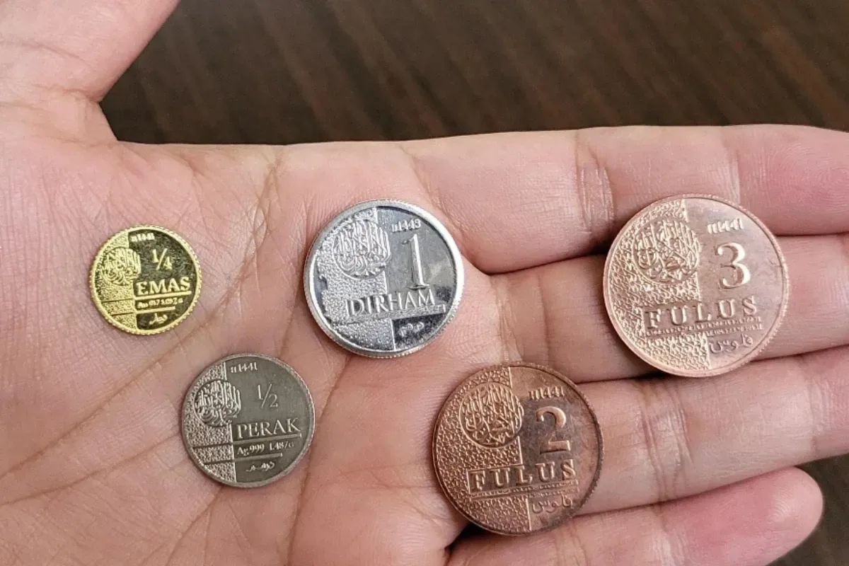 dinar adalah