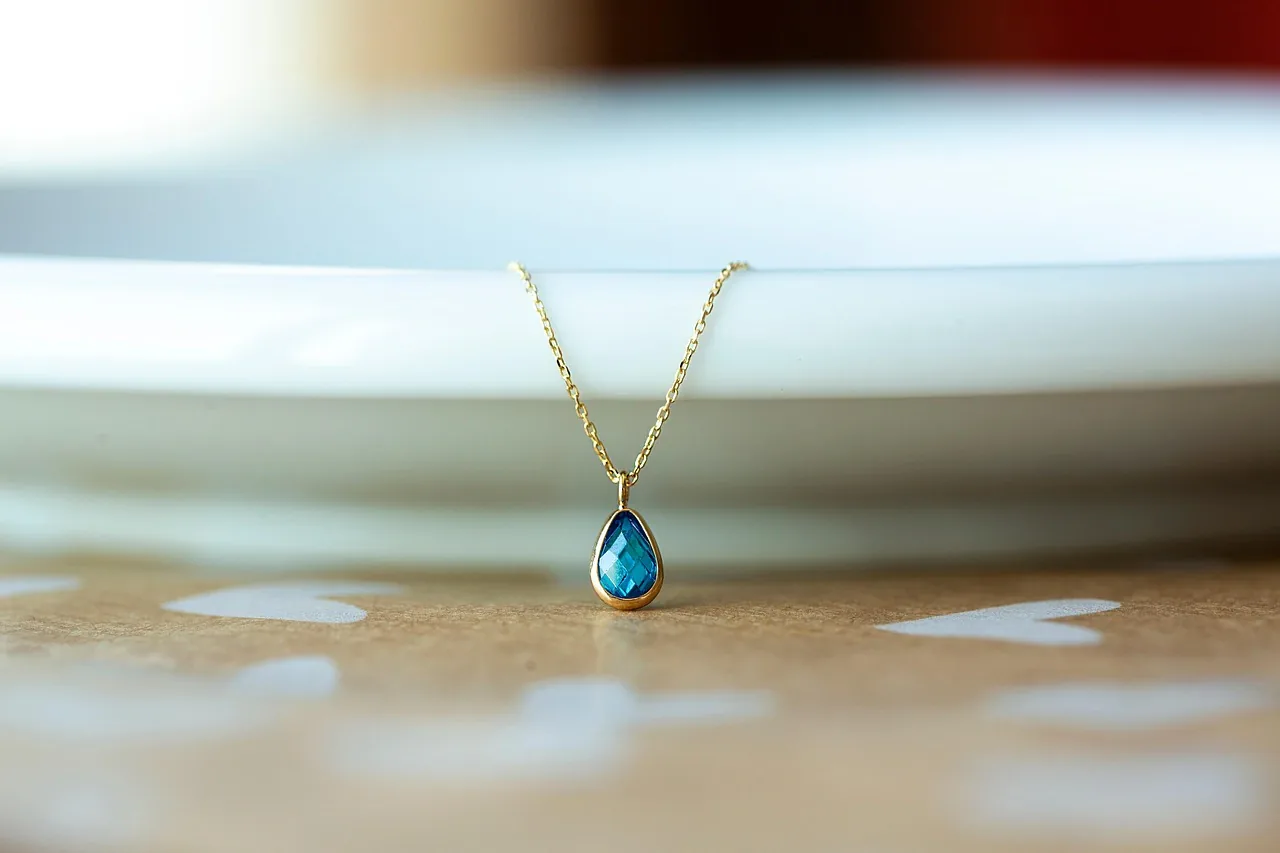 di mana beli kalung emas