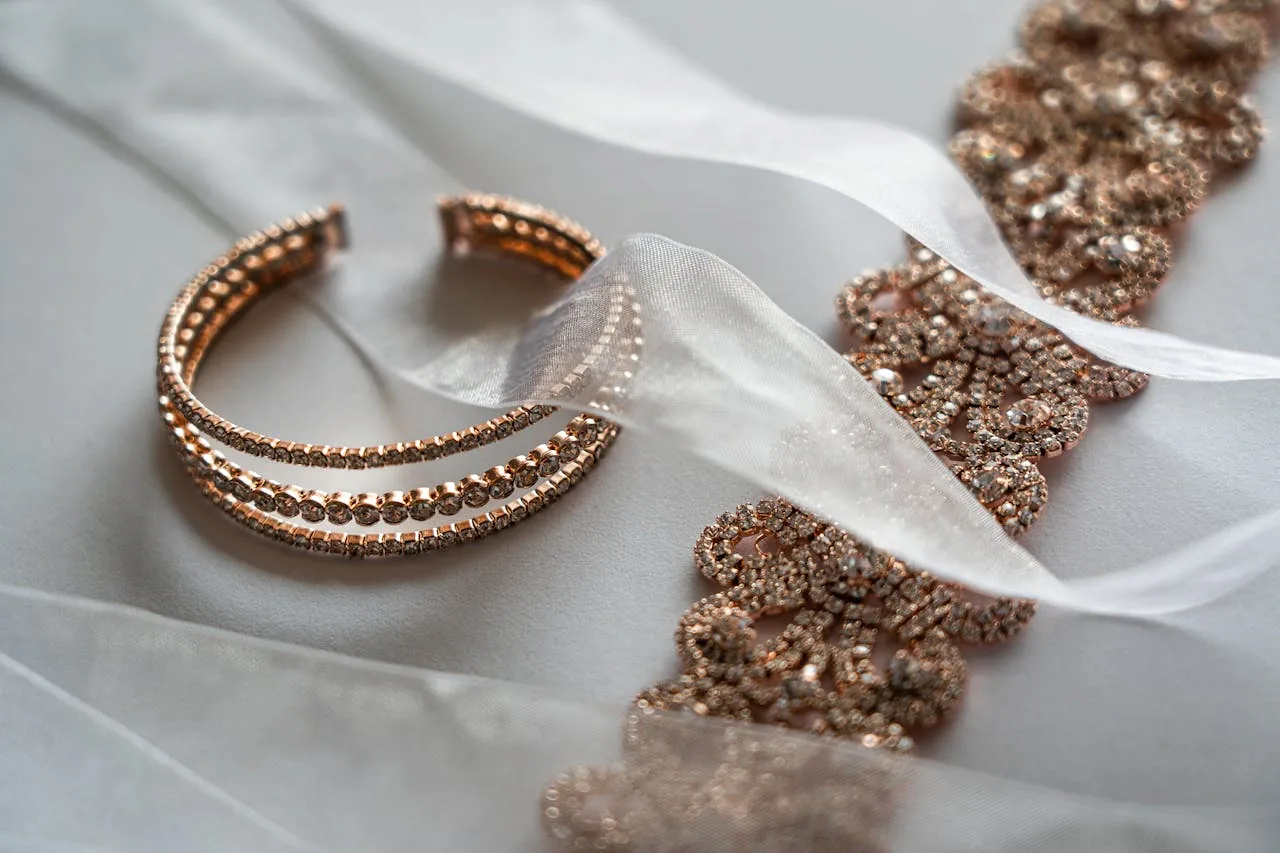 8 Cara Cerdas Jual Gelang Emas agar Dapat Harga Menguntungkan