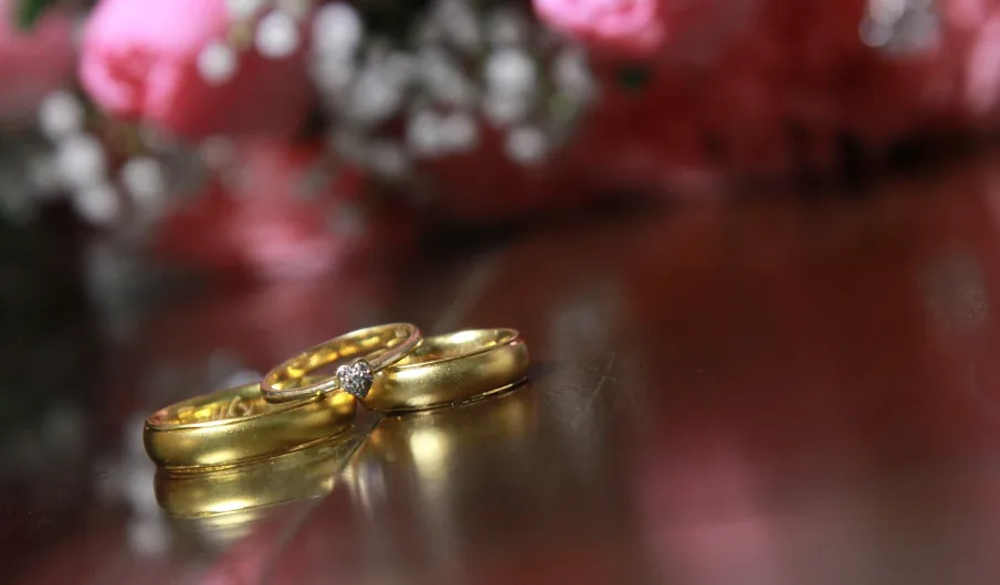 emas 9 karat berapa persen